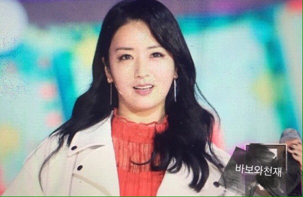 93linecom's tweet photo. 151227 SBS 가요대전 보미(@Apinkbm) Preview! 가요대전에 여신이 나타났다ㅏㅏㅏㅏ🤗 https://t.co/qaB3USYUpM