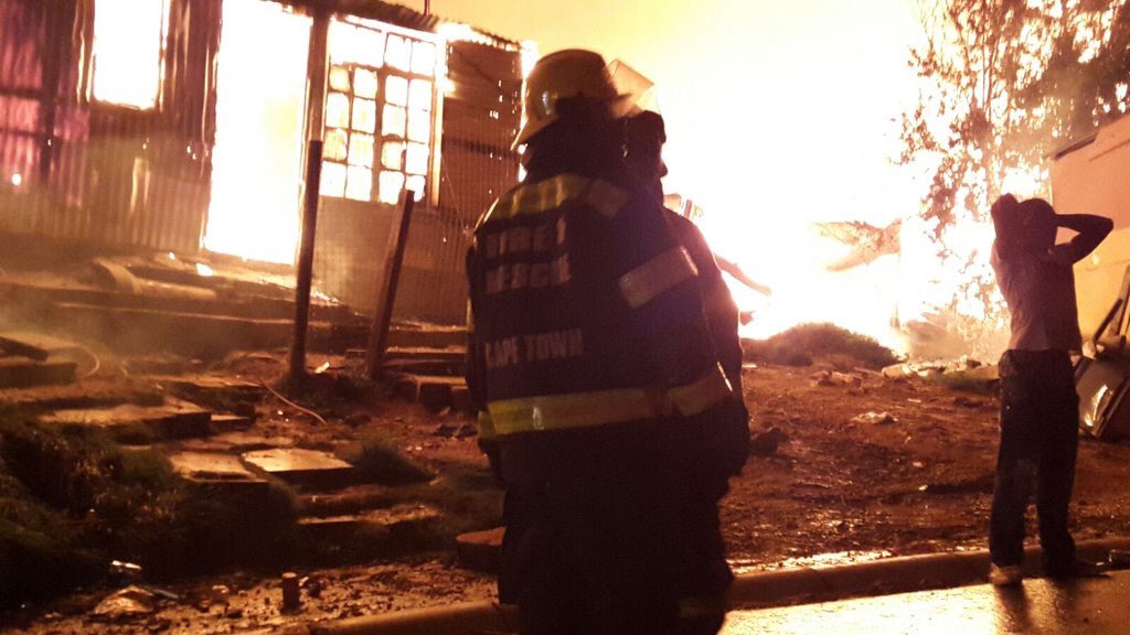 HoutBayBeach's tweet photo. Urgent appeal to City of Cape Town to reduce density at Imizamo Yethu and avoid more #houtbayfires @PatriciaDeLille https://t.co/qTesHoAtoS