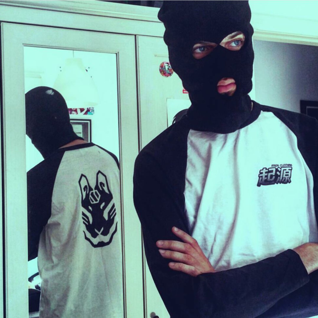KigenClothing's tweet photo. + info order@kigenclothing.com #kigen #kigenclothing #kitsune https://t.co/akfD5sGN9E