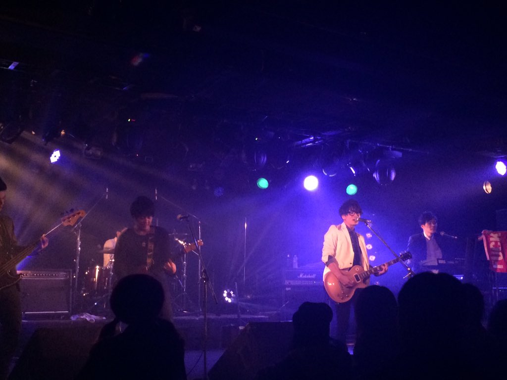 kyo_kovo's tweet photo. Live納め!久々に行ったけど覚えてもらえてた♥️また来年も行けたらいいなあー¨̮♡
#BornAgainDogs
#Jack-o'-lantern
#THESANDMANS
#BANDCLASH #Mairo https://t.co/M8CG6tl7Dm