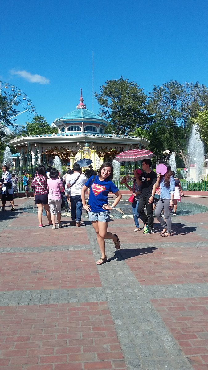 ekasengkie's tweet photo. Where magic lives on :) #ek2015 #happykid https://t.co/D4MjKrTvtV