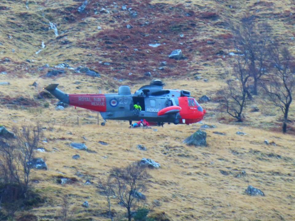 torque137's tweet photo. @RoyalNavy @PIKAIRPORT Some of my pics from the last few years of #RESCUE177  #milsar #navyseaking 👍🏻👏🏻🚁🚑 https://t.co/aThdyFyKBI