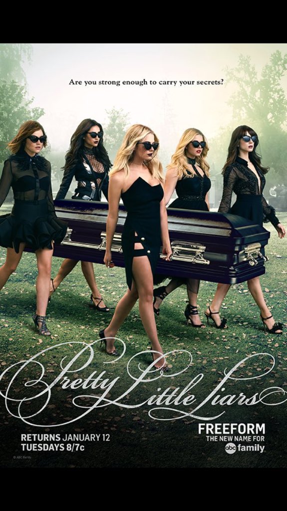 WhoisthebigA's tweet image. This has to be my favourite #PLLPoster so far!!🅰❤️🅰❤️🅰