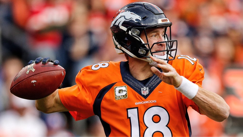 Пейтон 18. Том брэди. Джейкоб натаниэль. Пьер косте. Quarterback daniel jones.