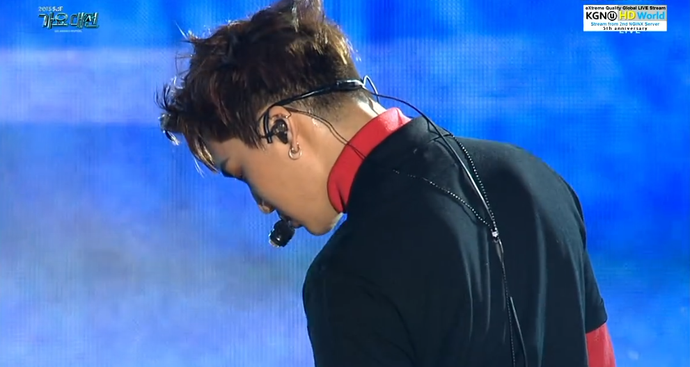 ChanHomeTH's tweet photo. #2015SBS가요대전 Call Me Baby https://t.co/z3b5vtwCnH