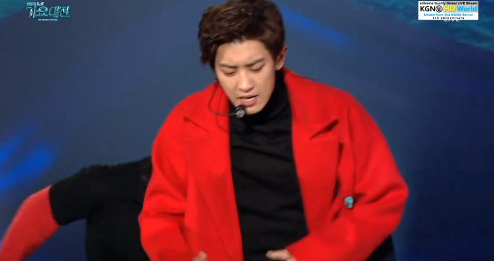 ChanHomeTH's tweet photo. #2015SBS가요대전 Love Me Right https://t.co/dO4xu1oiwN
