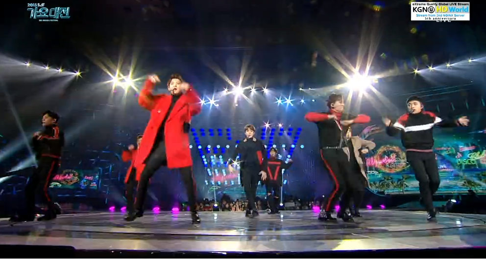 ChanHomeTH's tweet photo. #2015SBS가요대전 Love Me Right https://t.co/dO4xu1oiwN
