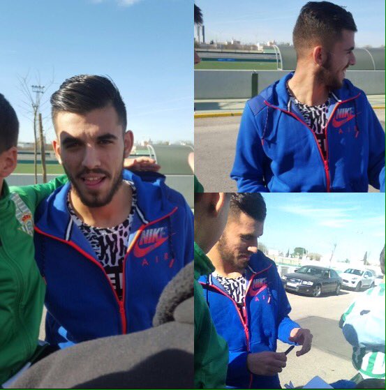 _lorenarbb's tweet photo. Soy feliz.😍💚 @Salome_beliebe @DaniCeballos46 #DCF10 https://t.co/mmEOCX5lCv