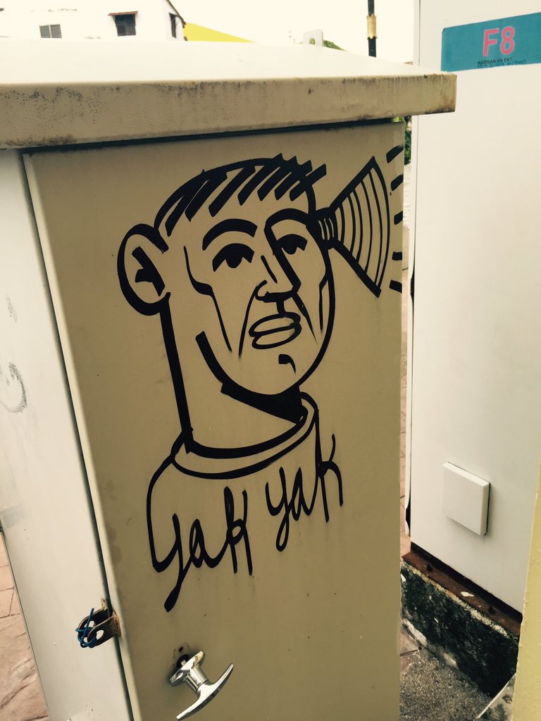 grfty134's tweet image. Went to Melaka for Christmas holidays. Saw lots of rad graffitis. Manage to took only this two.#foursome #yakyak