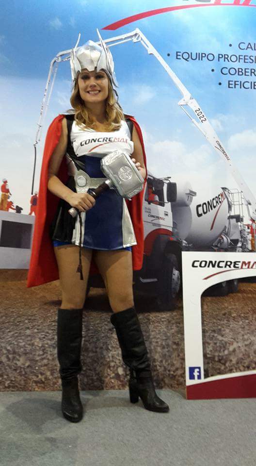 TCCosplay's tweet photo. Un traje mas con la modelo profecional Gabriela ,#DomingoDeGanarSeguidores #cosplay #concremax #TCC https://t.co/IPfvNbTExK