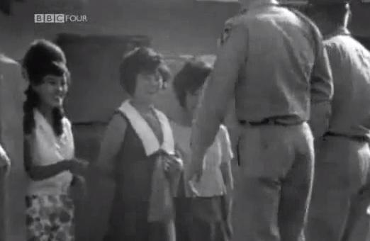 backy78's tweet photo. ８０歳で亡くなられた南朝鮮人女性の職業は洋公主。

キーセン。

朝鮮戦争時代の事です。

ジープに乗せられて！が正確に物語ってます。

日本軍は一切関係在りません。

捏造なのです。

朝日と河野洋平が捏造に加担しました。 https://t.co/g8D8wEWIQw