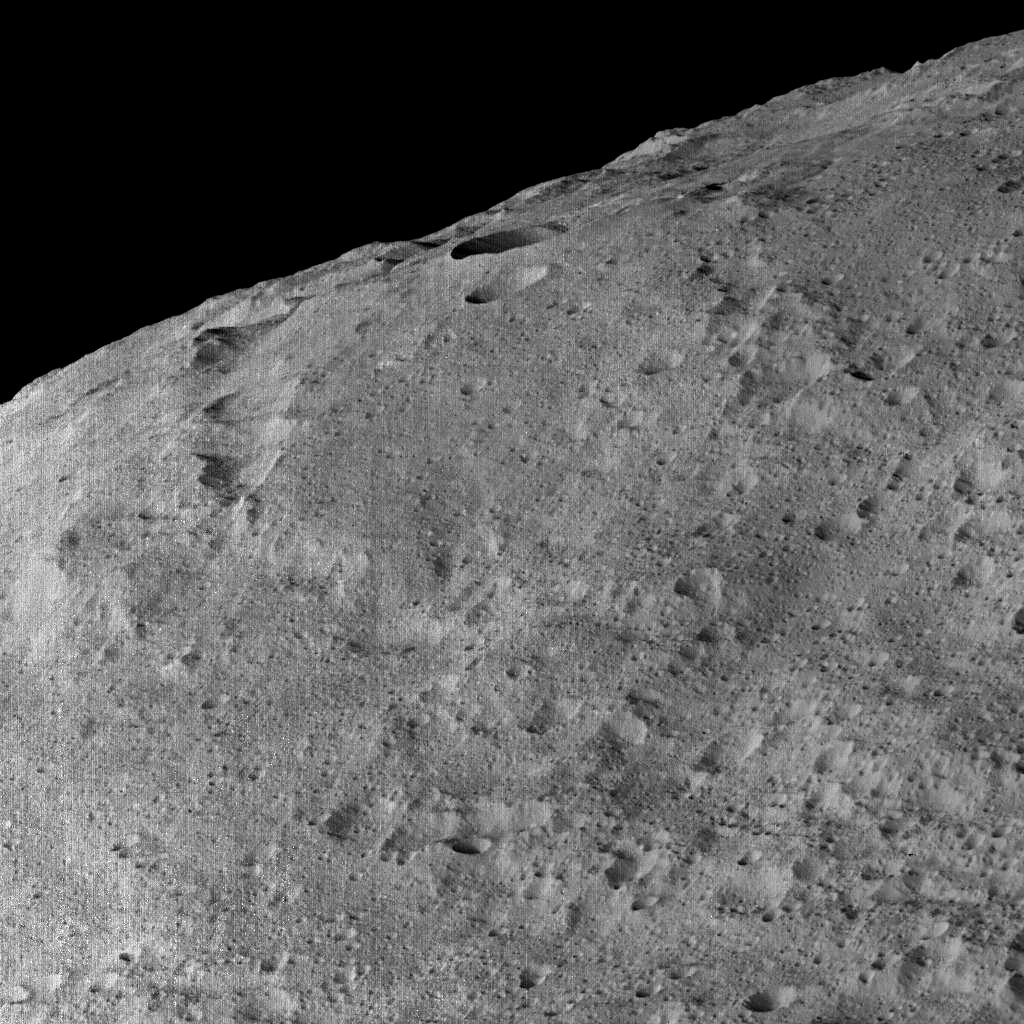ICYMI <a href="/NASA_Dawn/">NASA's Dawn Mission</a> spacecraft sent 1st pics from its best-ever viewpoint of dwarf planet Ceres go.nasa.gov/1Pr2cvh