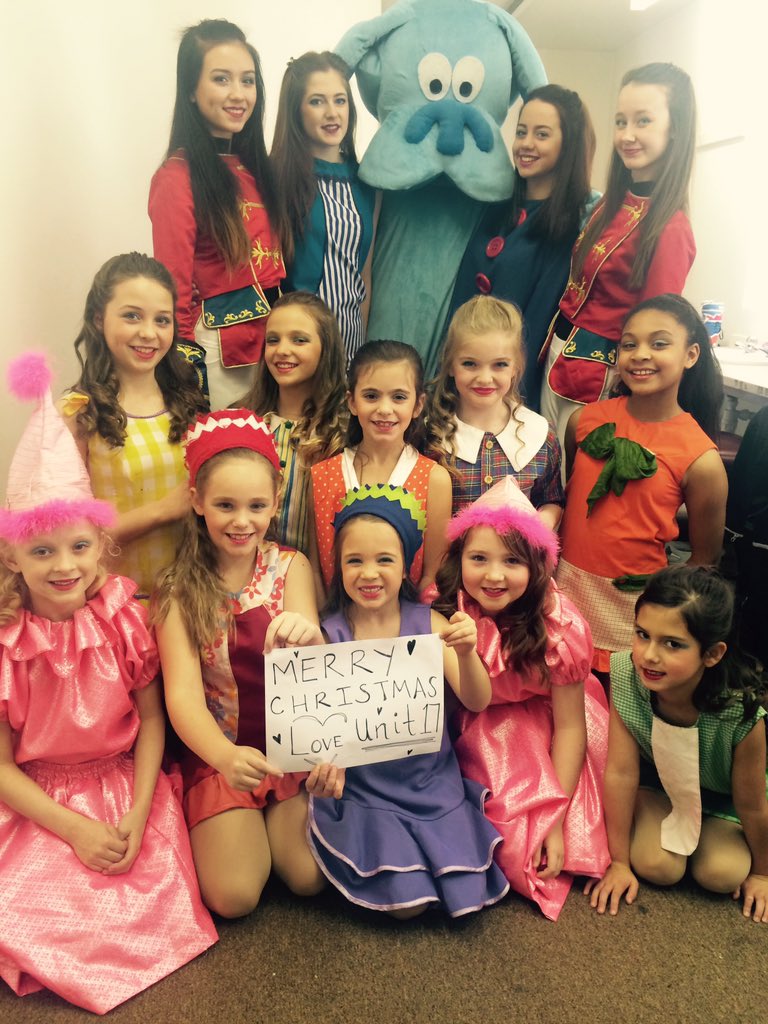 Unit17DanceUK's tweet photo. Our students in Panto at @DecoNorthampton 2013, 2014 & 2015 🎅🎄 #Unit17Dance #3YearsInPanto xo https://t.co/RIhEnn22Uj