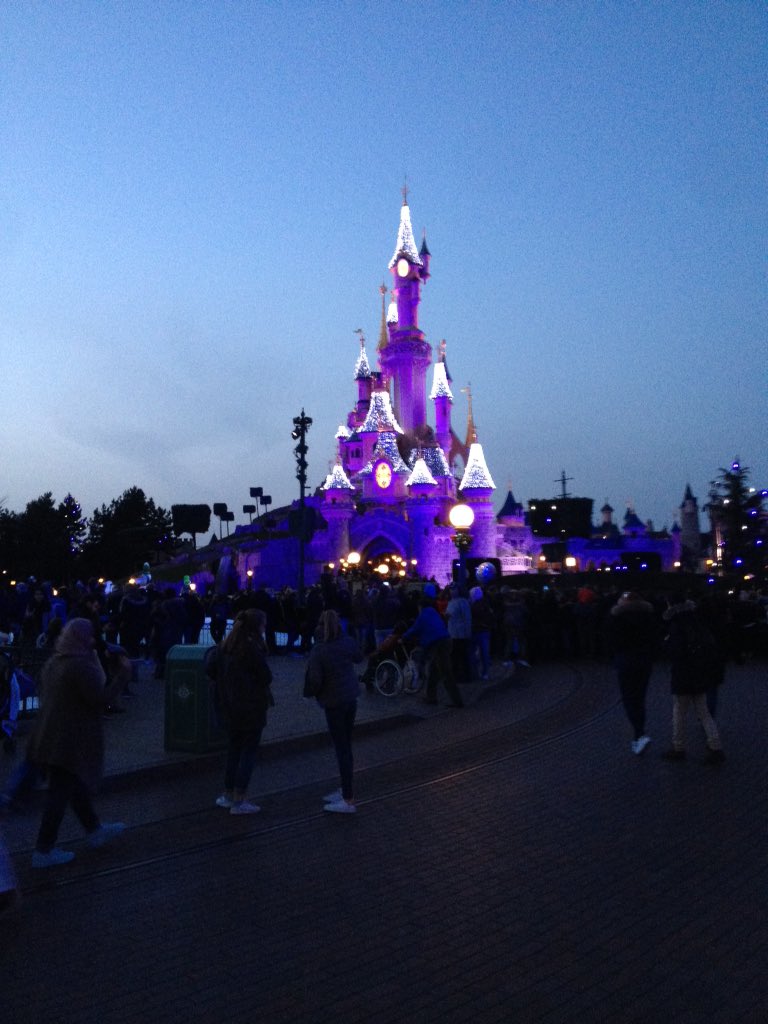 Schitterende animatie dans Disneyland paris