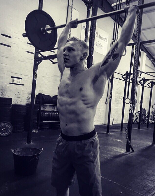 DietKiller01's tweet photo. Well and truly full of pigs in blankets ..it's time to get back to it!! #dietkiller #fitness #nutrition #crossfit https://t.co/d0n2g8k2k7