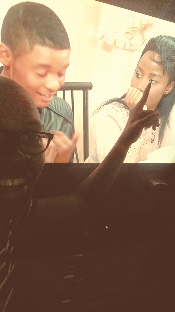 Thaboh_Khumalo's tweet photo. What's happening here? #DateMyFamily https://t.co/RcZQpw7sCi