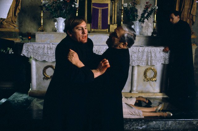 Happy birthday Gerard Depardieu.

Read my post his performance in Under The Sun of Satan...

 