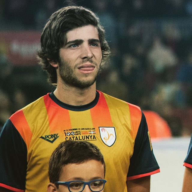 SRobertoFan's tweet photo. @SergiRoberto10  #catalanelections  #catalunya :P :P https://t.co/f9pK8qZiCE