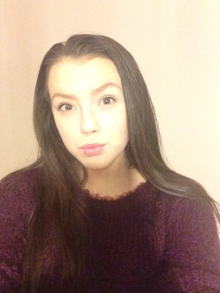 akadolans's tweet image. #dolanGirlsAreConfident 💜💜
Mines gonna flop but everyone do this💛👯