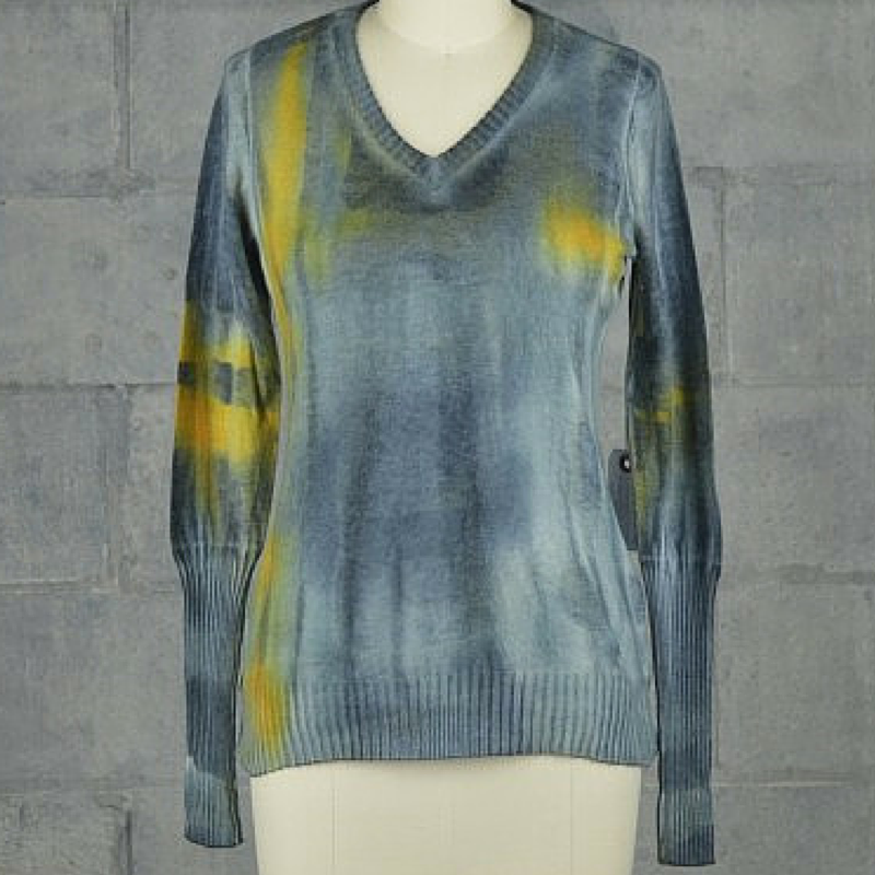 MAtCHcollection's tweet photo. Add some vibrancy to your wardrobe with our grey and bright yellow v-neck sweater. https://t.co/UexlHm2sjH https://t.co/MsXF5rf5JK