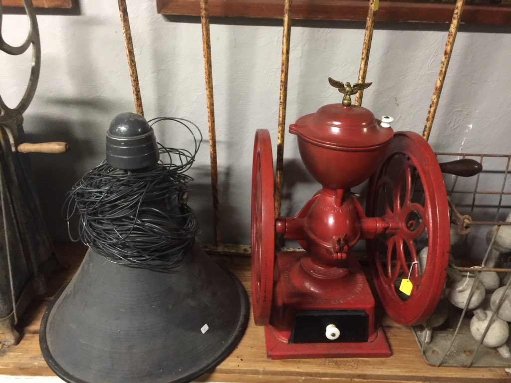 WealthyProspect's tweet photo. Excellent side trip: #nomadictrading. #industrial furniture and accessories galore. https://t.co/YZbSzs9JzX