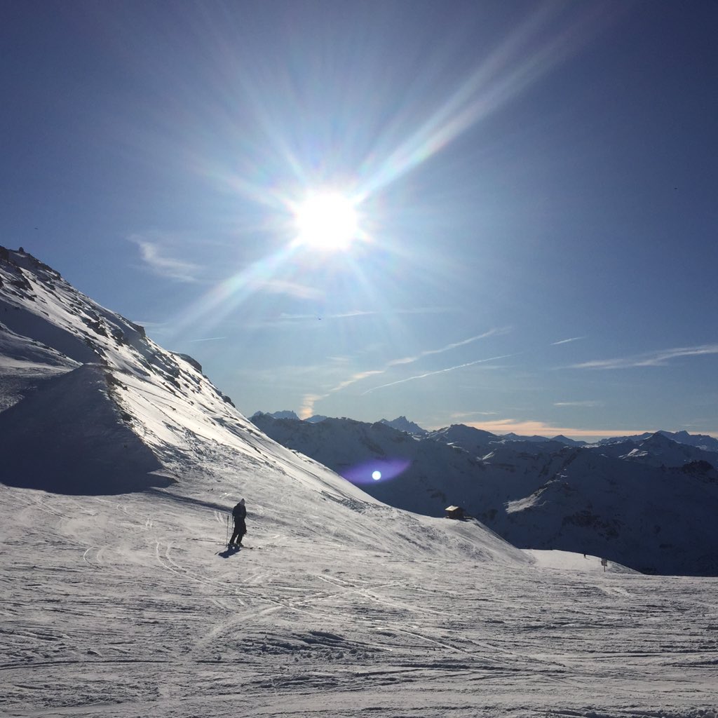 skistuart's tweet photo. High up in #Courchevel glad to be home 🎄 https://t.co/FbE4LnBoAK