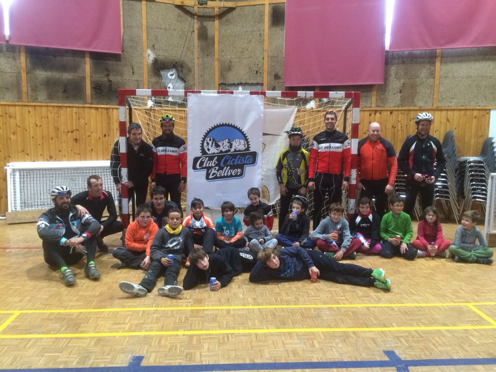 CCBellver's tweet photo. Jornada del club per als més petits de casa!!!! N'hi haurà més perquè el futur és seu!!!! https://t.co/VMCXwUlgw5