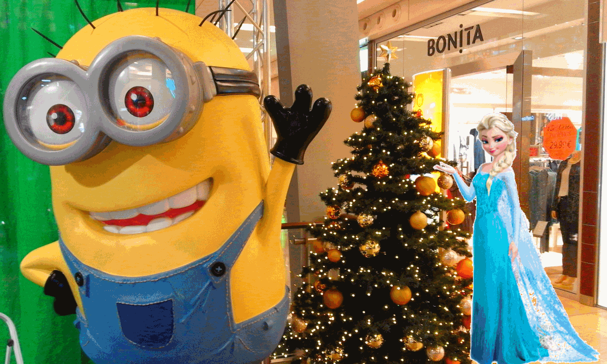 GIANT Minion at Christmas Tree! :)
youtube.com/watch?v=OjoeZz…