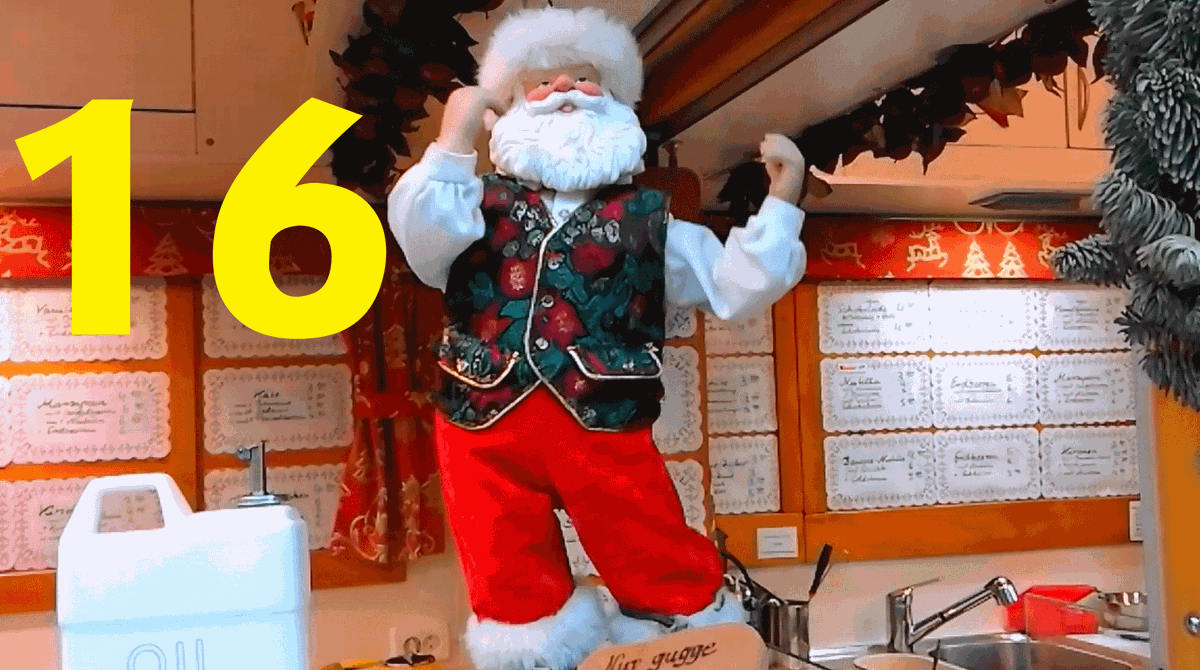 Dancing Santa HO Ho HO!!! =D
youtube.com/watch?v=zrhMQx…