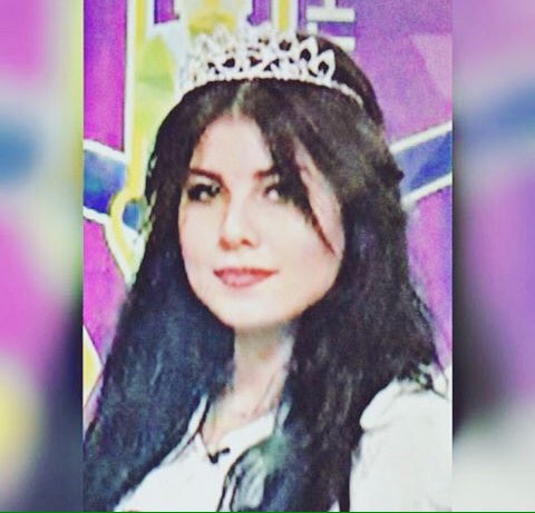 azozz012's tweet photo. @HananeElKhader #رتويت اذا تحبون حنان   #MrAndMissUgly 
#StaracArabia https://t.co/NA3QWjJRUI