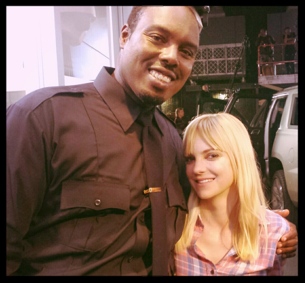 SenyoAmoaku's tweet photo. @SandbridgeEnt we do things big here at SBE! That's with the uber talented Anna Faris! https://t.co/A38p8DxH7n