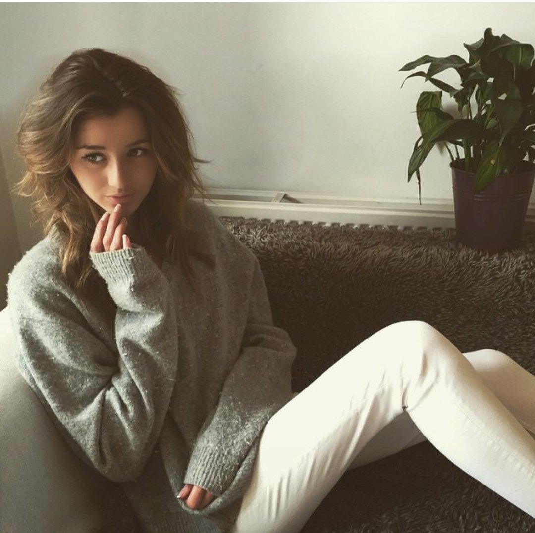 homlivine's tweet photo. #Eleanorin2015 one of my favs was to realize how fucking beautiful @EleanorJCalder really is!😍😭 https://t.co/DxCtRYT75j