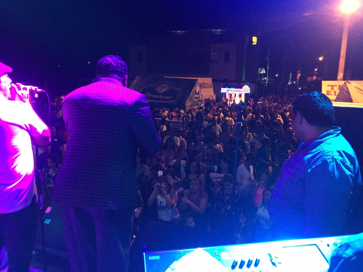 PochyFamiliaRD's tweet photo. Imágenes de ayer sábado en Jima, La Vega #DespuésDelDoble #CocoTour https://t.co/tUtIdRf235