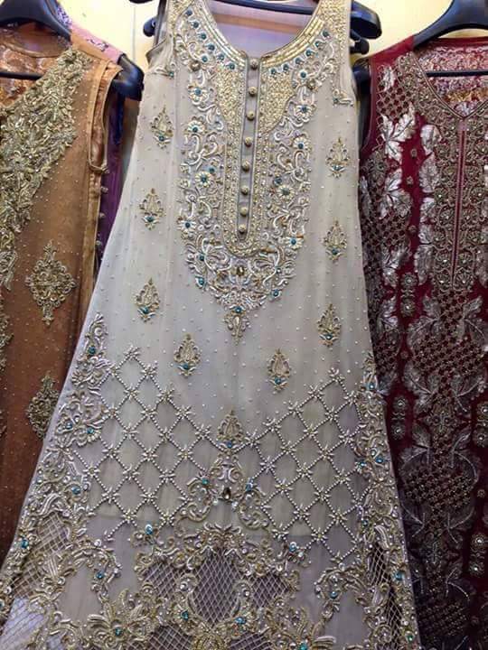 ayeshahamza's tweet photo. #bookingorders#heavyFormalWear#Ayeshahamza #Rs65000Can be made in any colour 
#PureMaterial 
Beenas Designers Lounge https://t.co/oEjJFe9wKJ