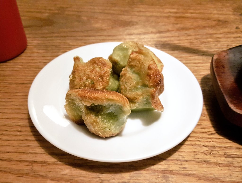 brookemetzker's tweet photo. Pork and veggie mandoo, and pickled daikon #korean #mandoobar (ate the pork too fast to get pictures!) https://t.co/uPKKTJbQXg