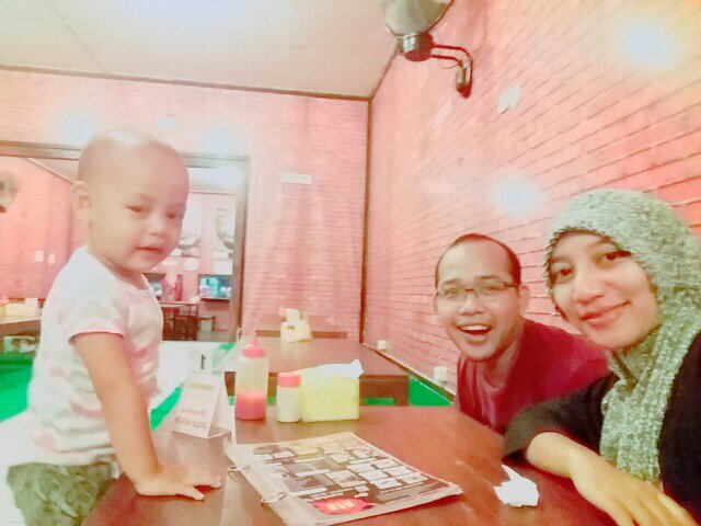 bester_46's tweet photo. Selalu Ceria Bersama keluarga! https://t.co/a0IPOz55aN