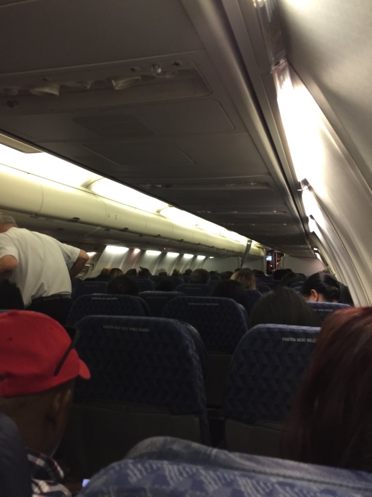 MeggyMcG's tweet photo. @AmericanAir flight 1038 is confused how you boarded us on the wrong plane after a 4 hour delay https://t.co/rx9wmEr56v
