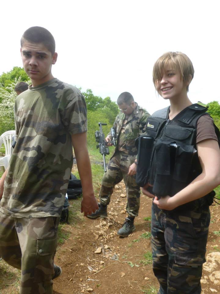 FTGpaintball52's tweet photo. Le paintball, un sport de mec? L'association est composée de 2 adhérentes et accueille régulièrement des joueuses ! https://t.co/9ocqFYFL94