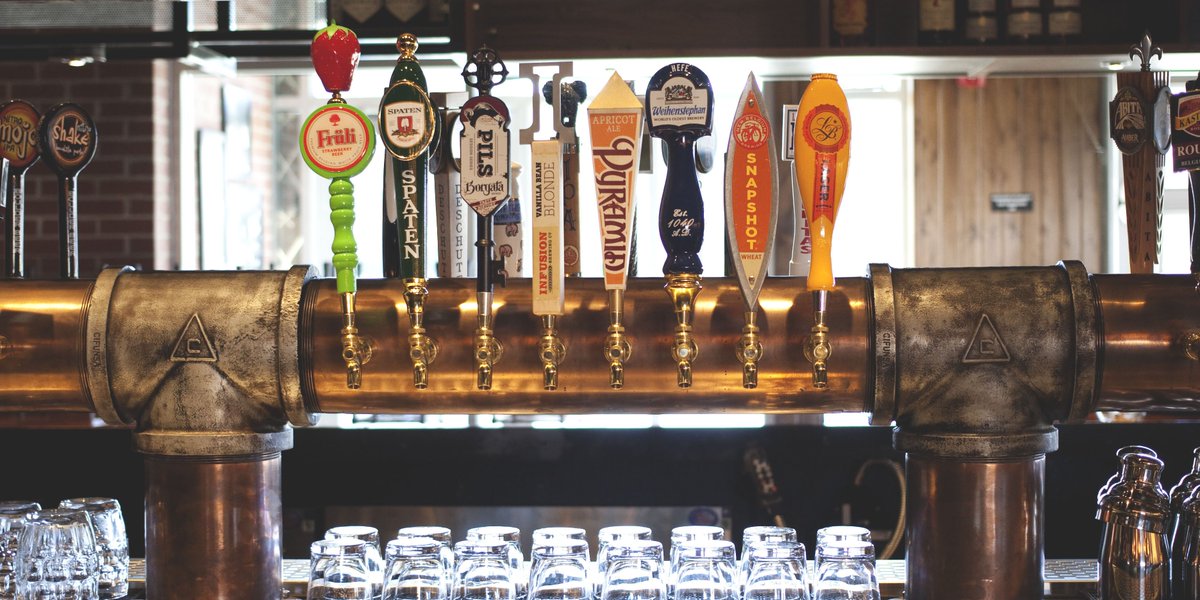 WestroadsMall's tweet image. @BlattBeer will be at #FlagshipCommons 12/29! #foodhall bit.ly/1R2HB09