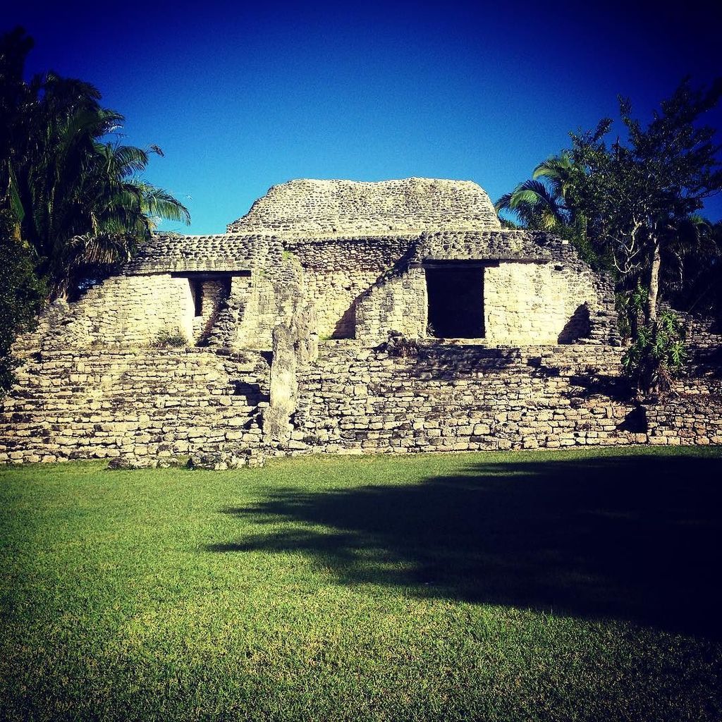 Ana_Flores_J's tweet image. Ruinas mayas #kohunlich #mayanarchitecture ift.tt/1mdaCv8