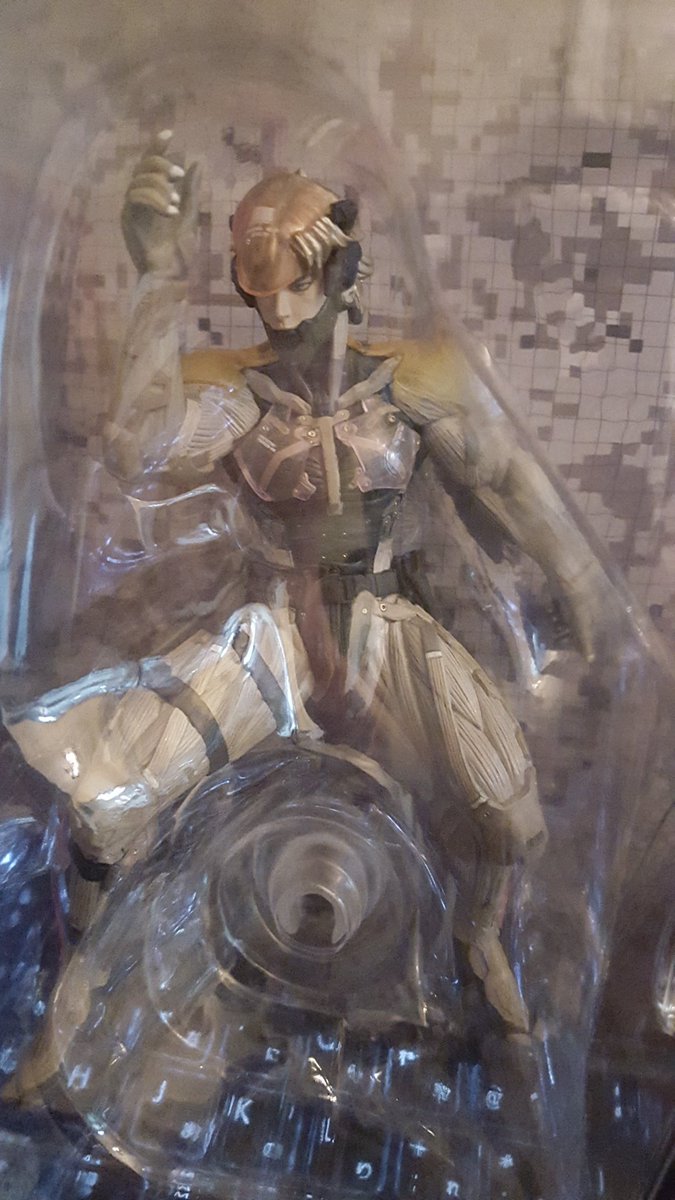 おはようございます。かなりレアなフィギュアをゲット。メディコムトイ