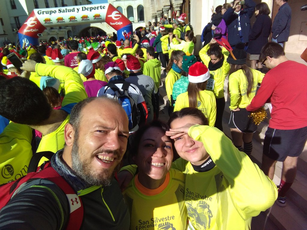Hemos acabado la San Silvestre Pacense los tres juntos.