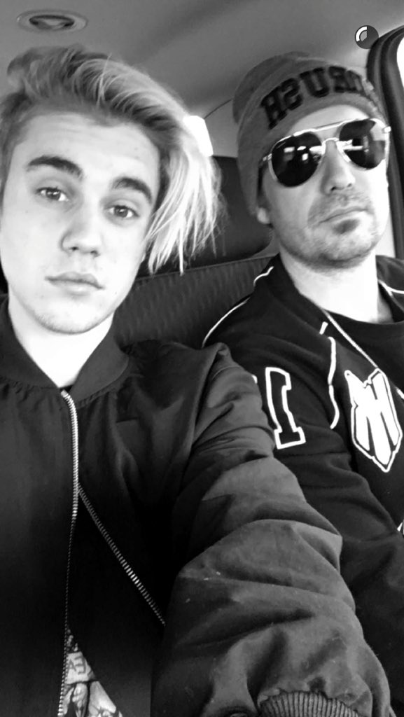 dailypicsofguys's tweet photo. 0-100 real quick @justinbieber https://t.co/LmF4OrYvyo