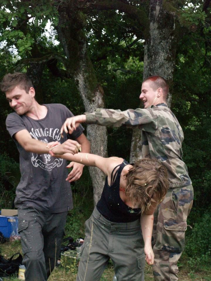 FTGpaintball52's tweet photo. FTG paintball c'est aussi et SURTOUT des fous rires et de l'amitié ! https://t.co/GTQVd8SxV9