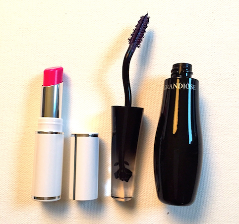 Today's luxe beauty twitter giveaway is this glam Lancome duo! To enter, follow <a href="/davelackie/">dave lackie</a> &amp; RT