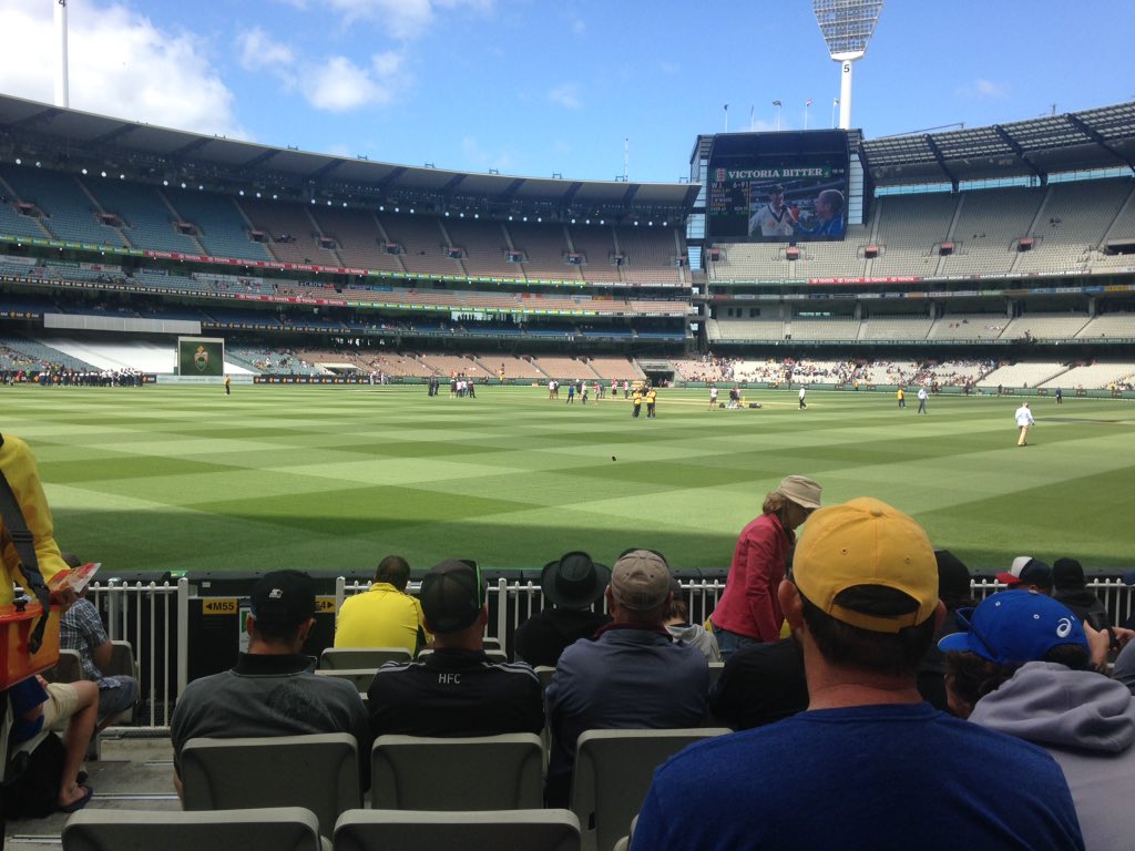 bradkerrod's tweet photo. first day in Oz #mcg https://t.co/WW0aDk1Onr