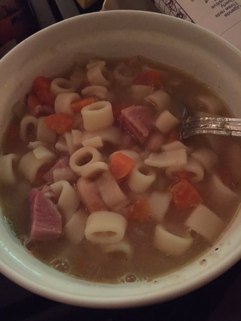 lbro878's tweet photo. #leftoverchef #Christmas #ham #carrots & celery with 6 hour simmering stock. Wah lah. @vincenzosplate https://t.co/5SdWJx3Gy7