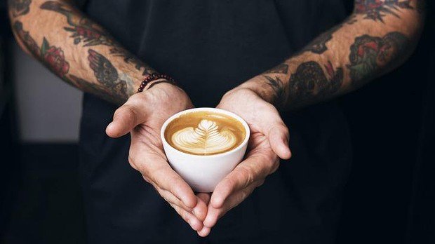 Planning to give up coffee? Here's why you shouldn't - research shows it's good for you: goodfood.com.au/good-food/drin…