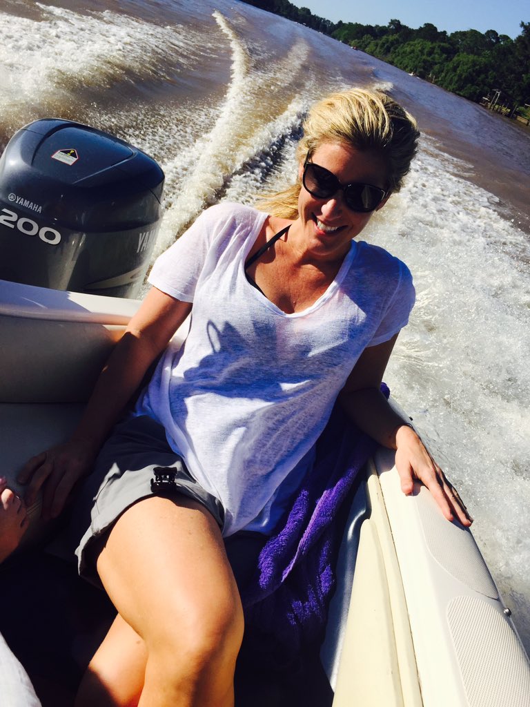 paulabuko's tweet photo. In the #river https://t.co/BRYyweE7d4