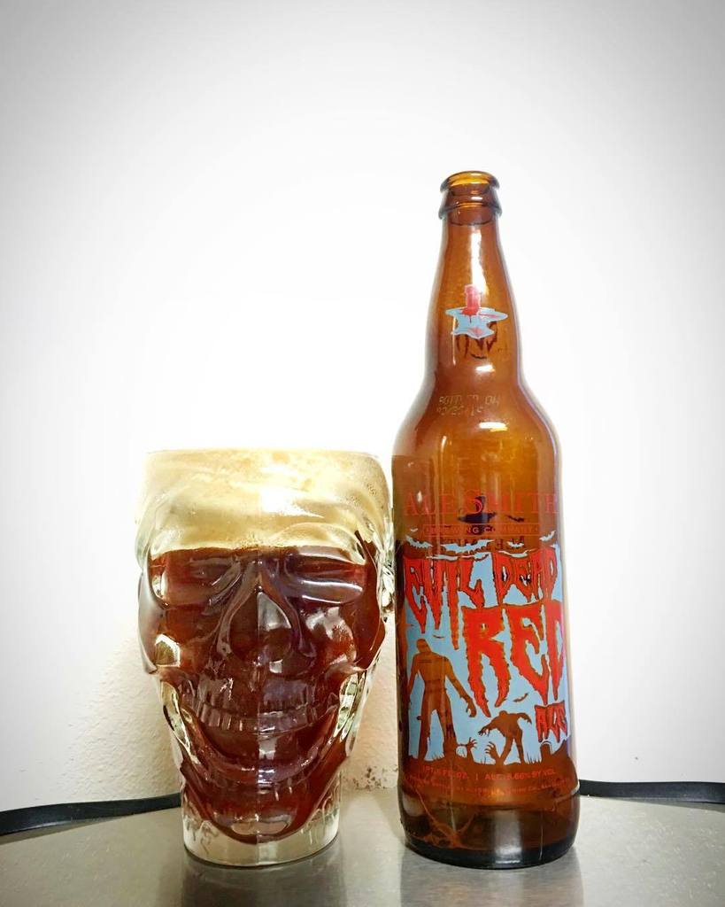 kjfsix9's tweet photo. @alesmithbrewing #EvilDeadRed #Ale #California #craftbeer #beertography #beerporn #beerlov… https://t.co/NBFjzrgbkA https://t.co/3tHvuw46sn